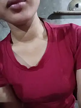 Snapshot of Rosie_LoveUU chatting on 05-09-26, 10:35 Rosie LoveUU online show from 05-09-26, 10:35