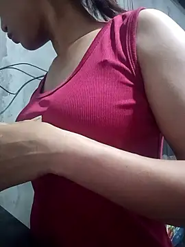 Snapshot of Rosie_LoveUU chatting on 05-15-26, 10:41 Rosie LoveUU online show from 05-15-26, 10:41