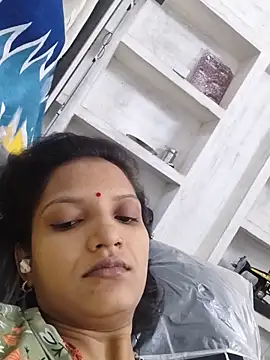 SS sanjna online show from 06-18-26, 02:43