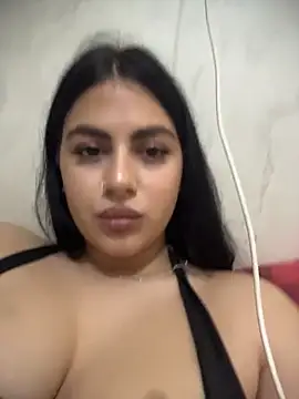 Snapshot of LilyLovell chatting on 05-24-26, 06:08 LilyLovell online show from 05-24-26, 06:08