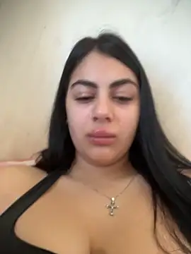 Snapshot of LilyLovell chatting on 05-23-26, 08:57 LilyLovell online show from 05-23-26, 08:57