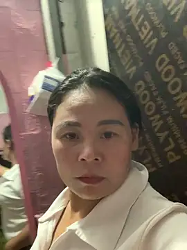 Helen-baby online show from 04-27-26, 04:10