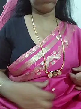 Snapshot of Nayana_456 chatting on 06-30-26, 10:32 Nayana 456 online show from 06-30-26, 10:32