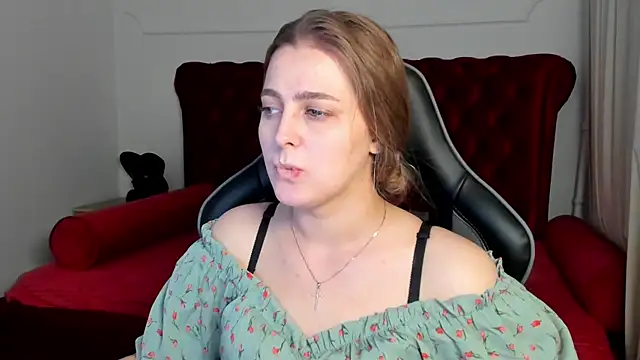 EllaBells online show from 05-11-26, 04:47