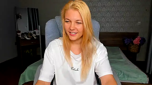 AnniShery online show from 07-15-26, 11:56