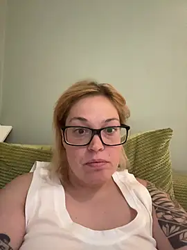 SecretRavenXO online show from 05-07-26, 09:51