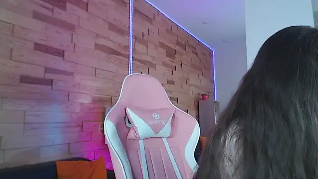 LilaMccoy online show from 06-15-26, 04:12
