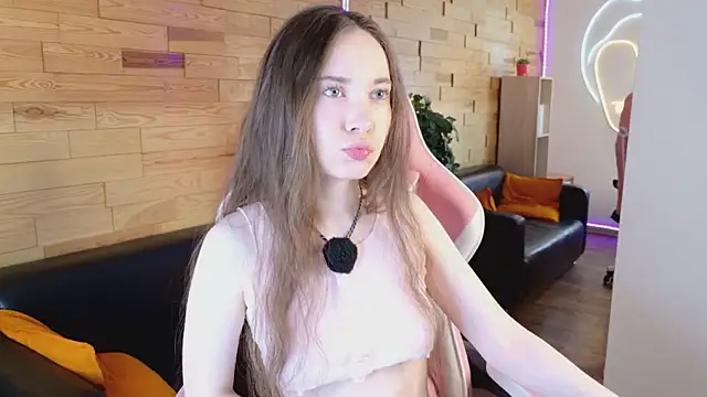 LilaMccoy online show from 07-05-26, 04:30