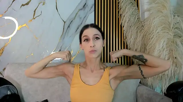 Snapshot of TinaJaneo_01 chatting on 07-23-26, 06:33 TinaJaneo 01 online show from 07-23-26, 06:33