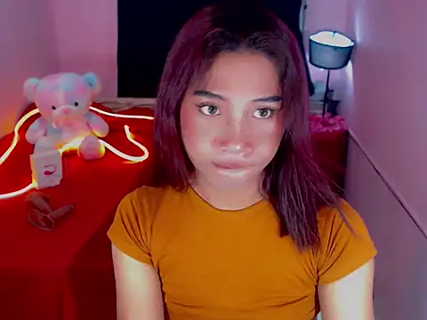 URsexyLylia online show from 05-19-26, 04:03