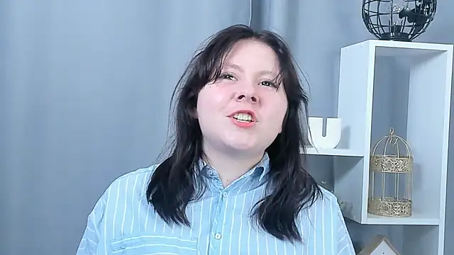 MaliaDemus online show from 04-24-26, 12:18