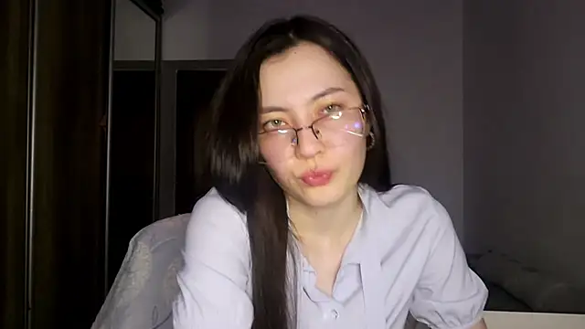AshleyTropiano online show from 05-30-26, 03:17