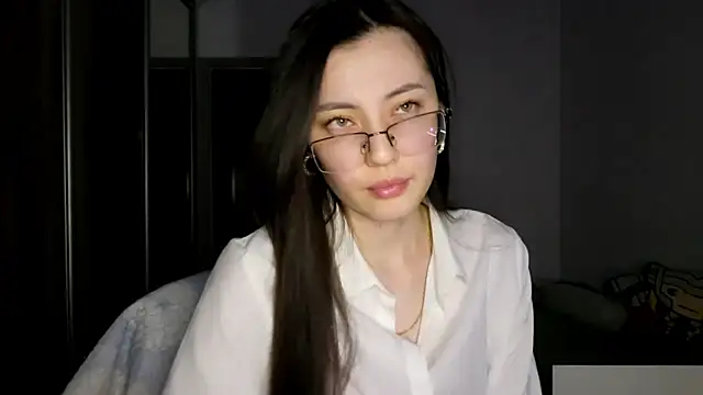 AshleyTropiano online show from 05-20-26, 03:31