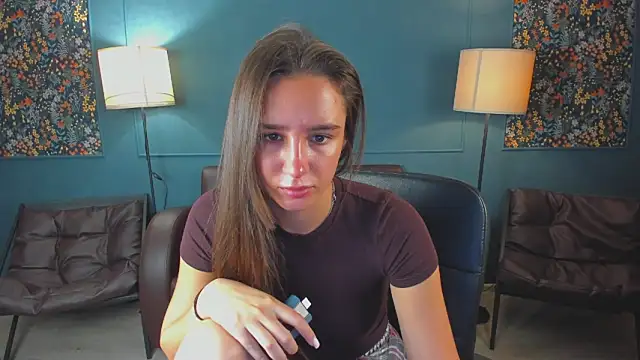 NicoleWells22 online show from 06-04-26, 05:56