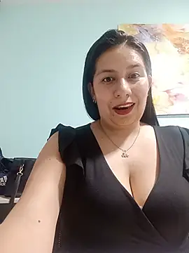 Snapshot of lalifriller chatting on 05-19-26, 05:53 lalifriller online show from 05-19-26, 05:53