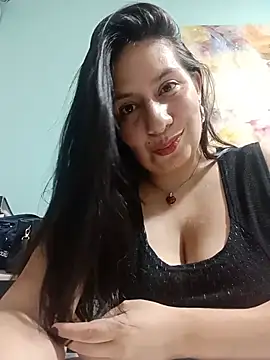 Snapshot of lalifriller chatting on 05-15-26, 06:28 lalifriller online show from 05-15-26, 06:28