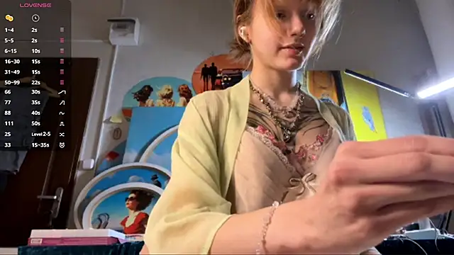 sarawhisperr online show from 04-23-26, 09:16