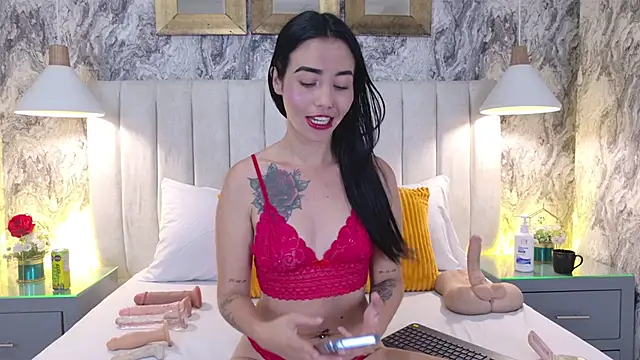 Sophie Vega online show from 06-10-26, 03:30