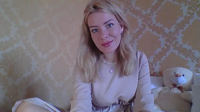 Softy Aura  online show from 07-25-26, 09:06