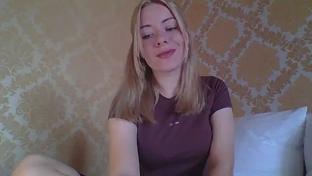 Softy Aura  online show from 07-16-26, 11:07