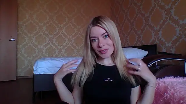 Softy Aura  online show from 05-11-26, 07:10