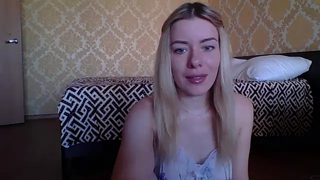 Softy Aura  online show from 05-25-26, 01:32