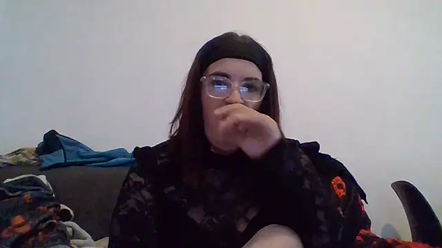 miss16 online show from 05-18-26, 11:59