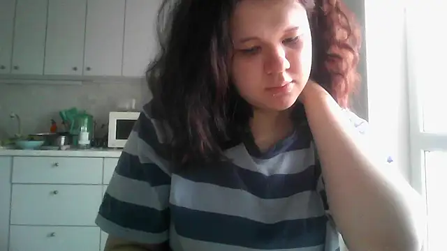 Amanda Mia  online show from 05-13-26, 08:32