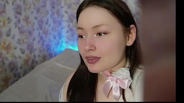 Tendre Amelia online show from 06-10-26, 10:16