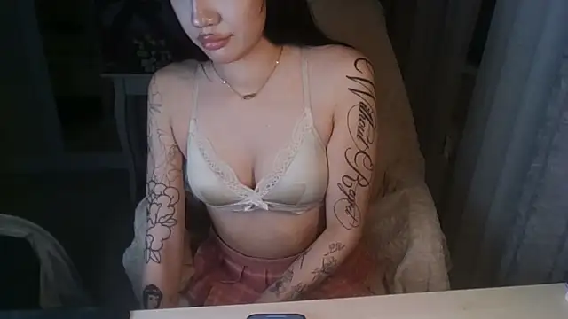 Snapshot of celestialllhorny888 chatting on 07-18-26, 04:04 celestialllhorny888 online show from 07-18-26, 04:04