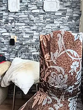 Snapshot of KICIA10 chatting on 06-15-26, 06:24 KICIA10 online show from 06-15-26, 06:24