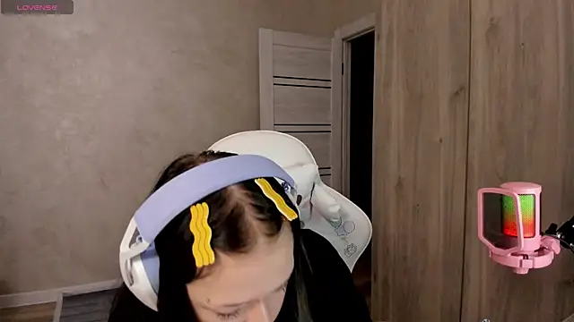 urmelodyy online show from 08-05-26, 06:02