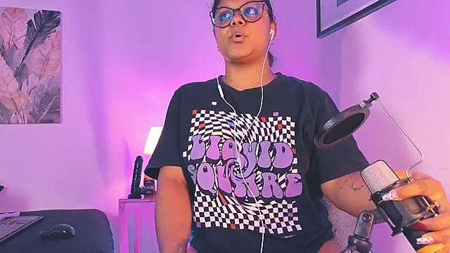 chelseea bluey1 online show from 06-10-26, 07:37