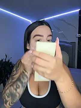 Lisa brown01 online show from 04-25-26, 11:13