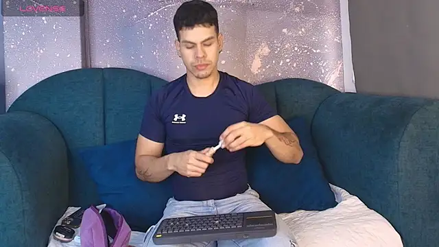 Derek Voss online show from 06-30-26, 01:11
