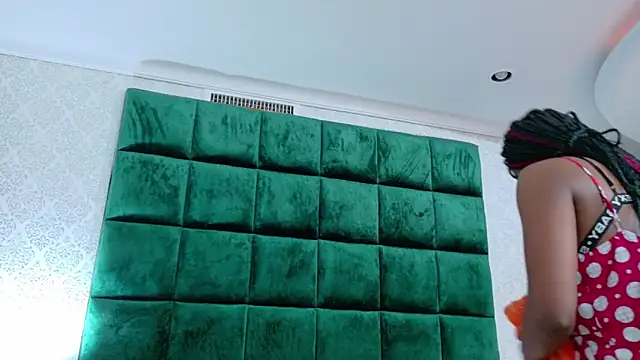 Elektradoll1 online show from 05-28-26, 12:11