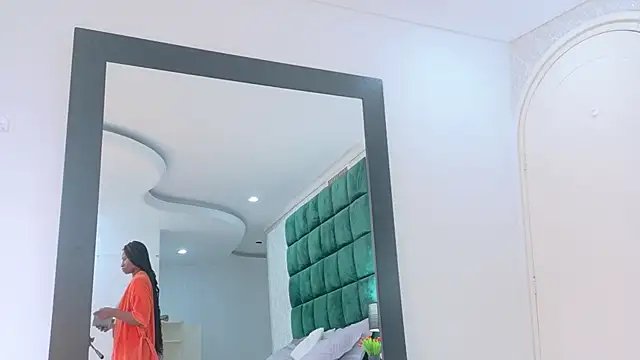 Elektradoll1 online show from 05-21-26, 12:13