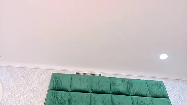 Elektradoll1 online show from 05-02-26, 12:43
