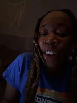 Nayomii28 online show from 04-27-26, 01:03