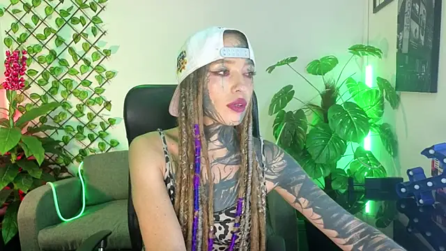 Lucy Doll8 online show from 06-20-26, 11:21