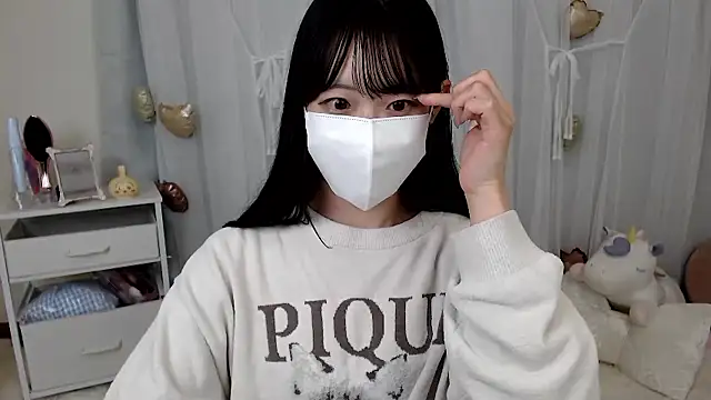 mii  tan online show from 04-28-26, 12:20