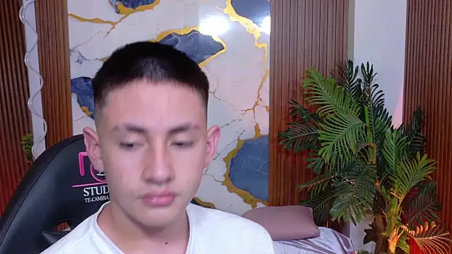 Andres Tay online show from 06-06-26, 02:39