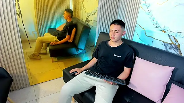 Andres Tay online show from 05-08-26, 07:17
