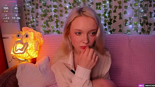  CloudNine  online show from 05-18-26, 04:40