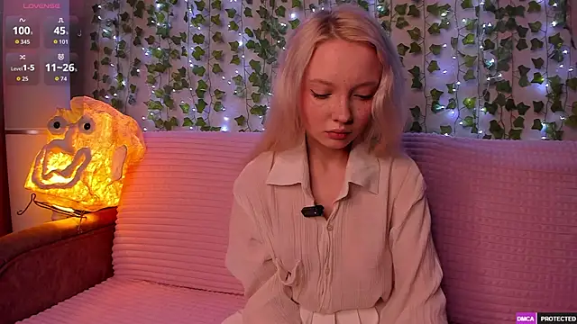  CloudNine  online show from 05-18-26, 02:12