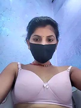 RUHI 1143 online show from 05-31-26, 07:03