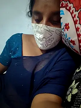 Snapshot of Tamil_Hot_HoneyBee chatting on 06-05-26, 07:30 Tamil Hot HoneyBee online show from 06-05-26, 07:30