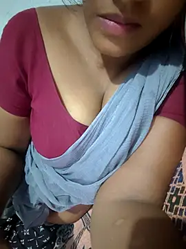 Tamil Hot HoneyBee online show from 07-16-26, 08:28
