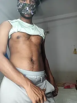 Snapshot of Robin681 chatting on 06-16-26, 11:32 Robin681 online show from 06-16-26, 11:32