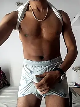 Snapshot of Robin681 chatting on 05-17-26, 04:45 Robin681 online show from 05-17-26, 04:45